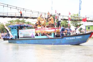 Suasana dan kemeriahan Festival Danau Tempe 2022 di Kabupaten Wajo