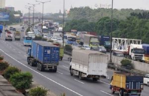 BBM naik tarif angkutan terkerek naik