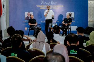 Menparekraf Sandiaga Uno: Potensi Wisata Halal Dorong Pengembangan Ekonomi Kreatif di Semarang
