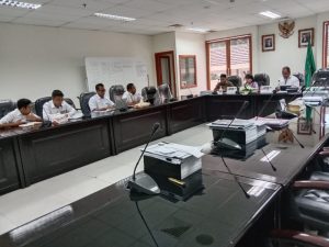 Pastikan Ketersediaan BBM Dan Stok Sembako Jelang Idulfitri, Komisi II DPRD Maluku Gelar Rapat Dengan Pertamina dan Bulog