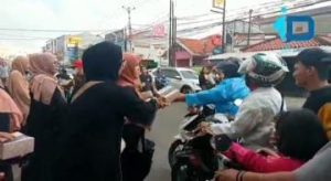 Meraih Berkah Bulan Suci Ramadhan, Kinerjaekselen Berbagi Takjil