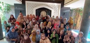 Majelis Ilmu Khayangan Pimpinan Umi Linda Gelar Halal Bi Halal