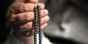 Zikir Penarik Rejeki dan Mengetuk Pintu Surga, Diajarkan Malaikat Jibril