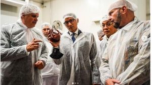 Menparekraf Sandiaga Uno Kunjungi Pabrik Rendang di Bulgaria, Produksi Capai 30 Ton Per Bulan