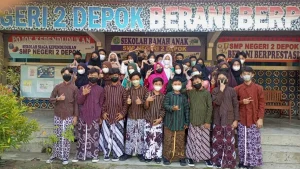 Risdiana Wiryatni: Pakaian Adat di Sekolah Bisa Menanamkan Siswa Mencintai Budaya Bangsa