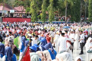 Ribuan Peserta Pawai Hijratul Rasul Kabupaten Wajo Sambut Tahun Baru Islam 1445 H