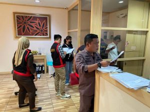 Kasus Korupsi, Kejari Jakbar Geledah Dua Kantor Perusahaan Diduga Rugikan Uang Negara 200 Milyar