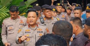 Ricuh, Massa Paksa Bubarkan Acara GMPG