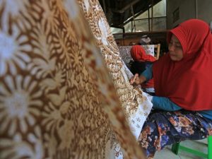 Ekspor Batik Ditargetkan Mencapai USD 100 Juta Tahun 2023