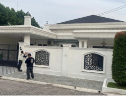 KPK sita rumah mewah Bupati Labuhanbatu di Medan
