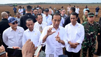 Panglima TNI Dampingi Presiden RI Tinjau Hanpangan Nasional di Merauke, Papua Selatan