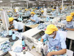 Badai PHK di Garmen Indonesia: Apa yang Pemerintah Harus Lakukan?