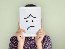 Bagaimana Mengubah Pengalaman Emosional?