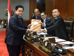 DPR Sahkan RUU BUMN Jadi Undang-Undang