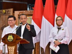 Menteri ESDM Umumkan RUPTL PLN 2025-2034, Lebih dari 1,7 Juta Tenaga Kerja Baru Bakal Terserap
