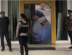 KPK geledah kantor Dinas PUPR Sumut, periksa berkas dan tanyai staf Topan Ginting