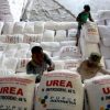Petani Jangan Cemas, Mentan Amran Sulaiman Pastikan Stok Pupuk Subsidi Aman