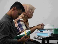 Topang Ekonomi, Kemenperin Pulihkan Daya Saing Sentra IKM Alas Kaki