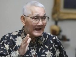Pengabdian Panjang Jenderal TNI (Purn) Try Sutrisno untuk Bangsa dan Negara