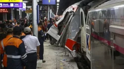 Kereta Bertabrakan, Kecelakan Yang Guncang Kepercayaan Harus Ada Yang Bertanggung Jawab?