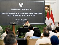 Kumpulkan Direksi dan Komisaris Bank Himbara, Presiden Prabowo Tegaskan Himbara sebagai Motor Ekonomi Nasional