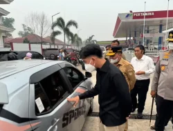 Akbar Faisal Kritik Blusukan Wapres Gibran Pantau Antrean di SPBU di Palangkaraya