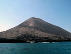 Aktivitas Anak Krakatau Menurun, Badan Geologi Turunkan Status dari Siaga Menjadi Waspada