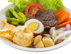 Menjelajah Cita Rasa Surakarta: Sensasi Berburu Kuliner Legendaris Solo dan Kisah Historis di Baliknya